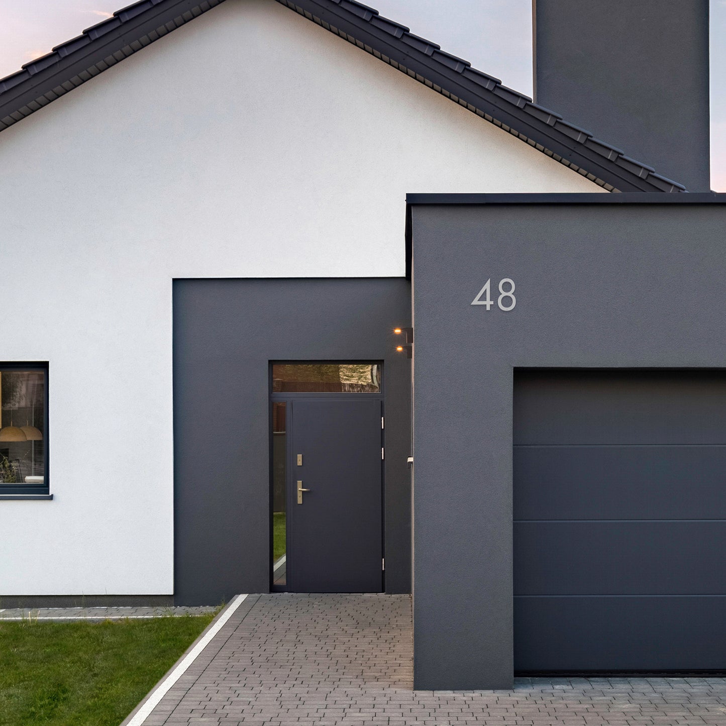 HUSSIFFRA 4, MATT GRÅ