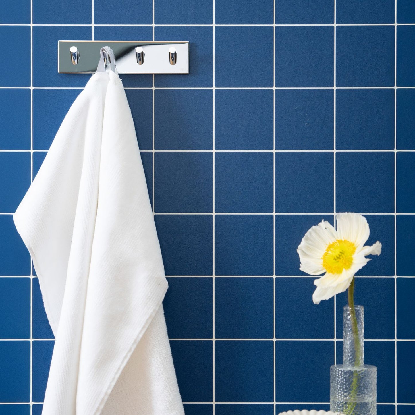 Quadruple Hook, Self-adhesive