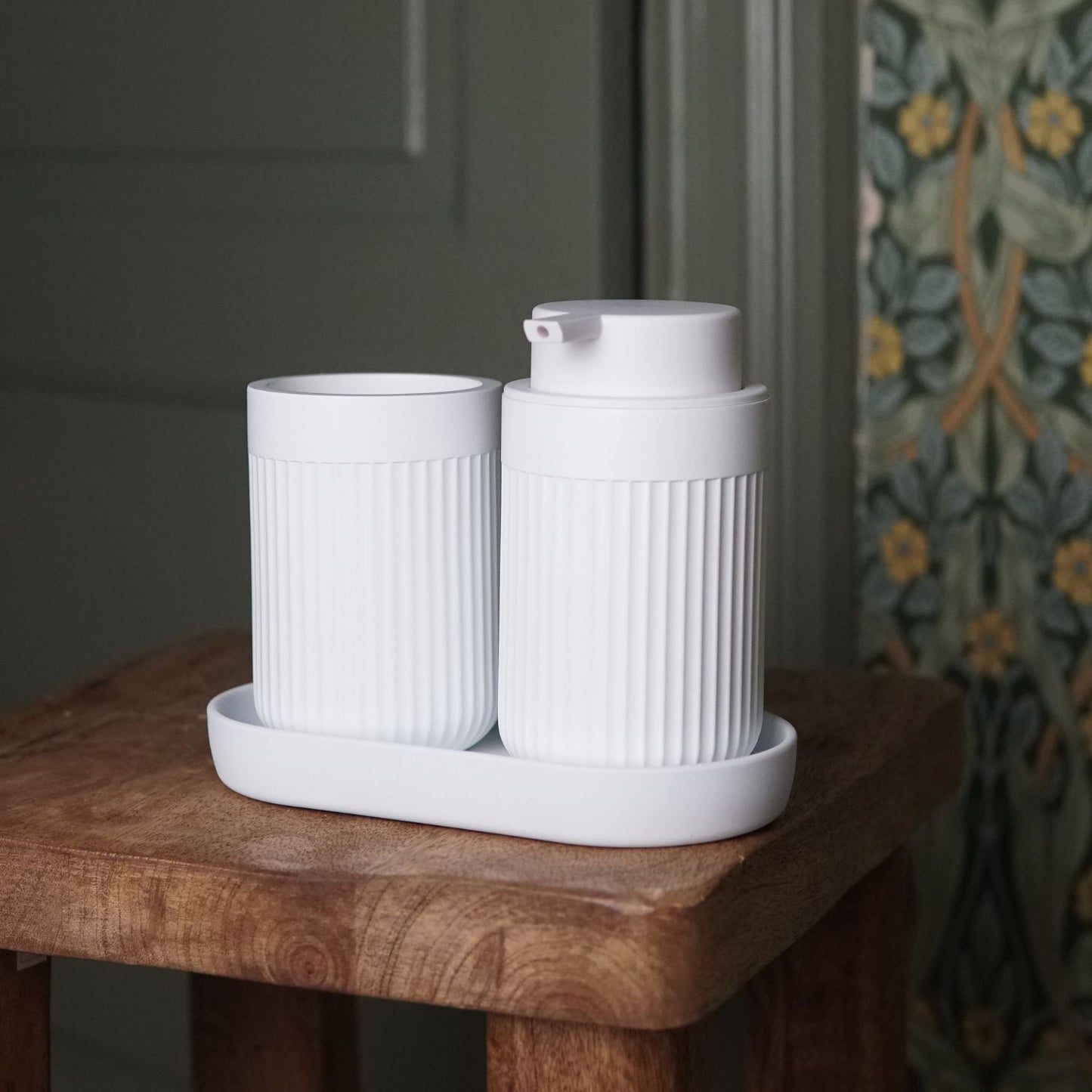 BB TVÅLKOPP/FAT VIT