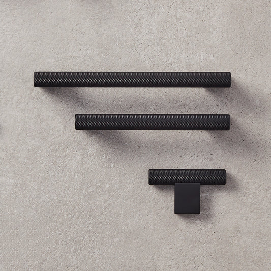 LÅDHANDTAG 96 MM MATT SVART