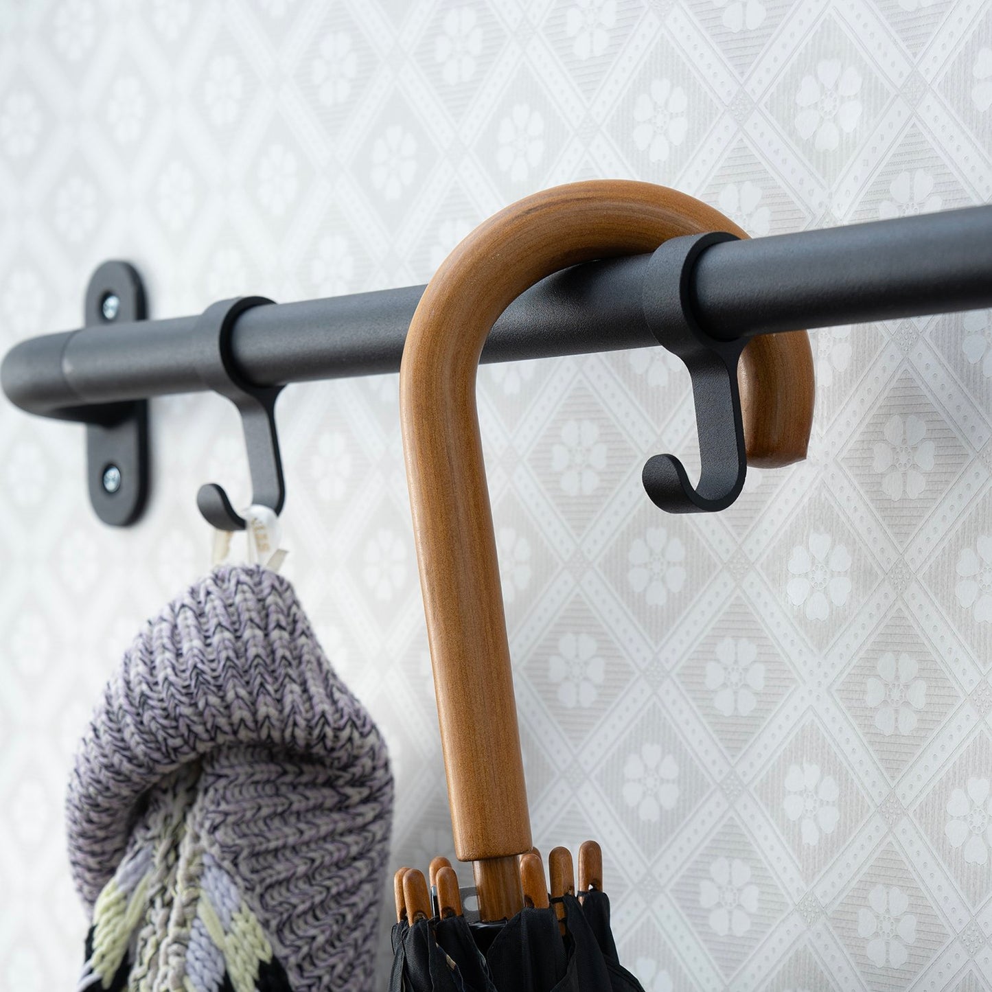 Hook, Pair
