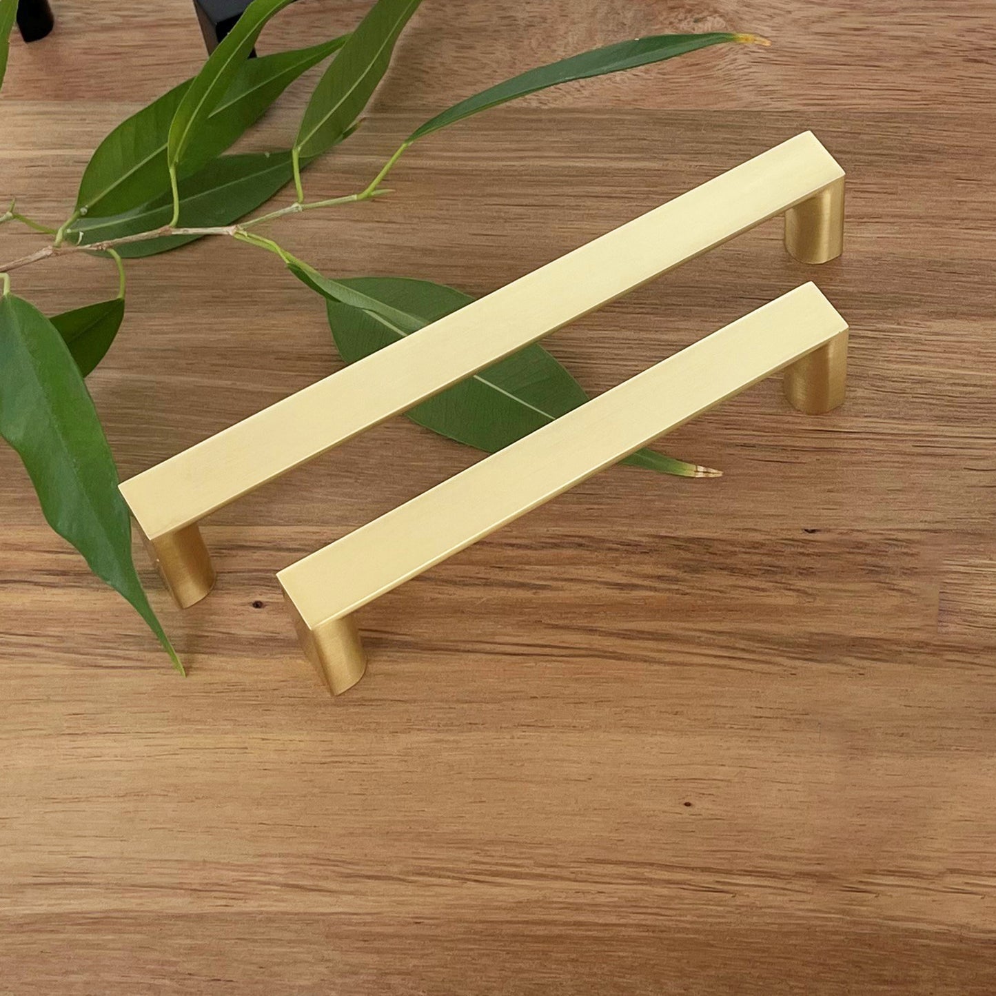 LÅDHANDTAG 96 MM BORSTAD MÄSSI