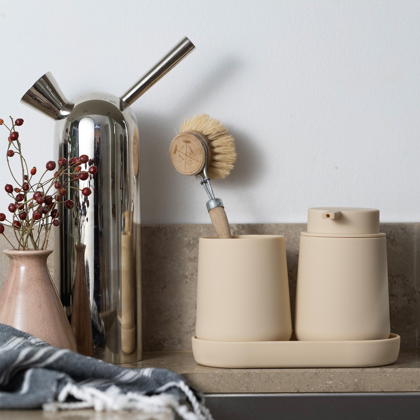 BB TVÅLDISPENSER SANDFÄRG