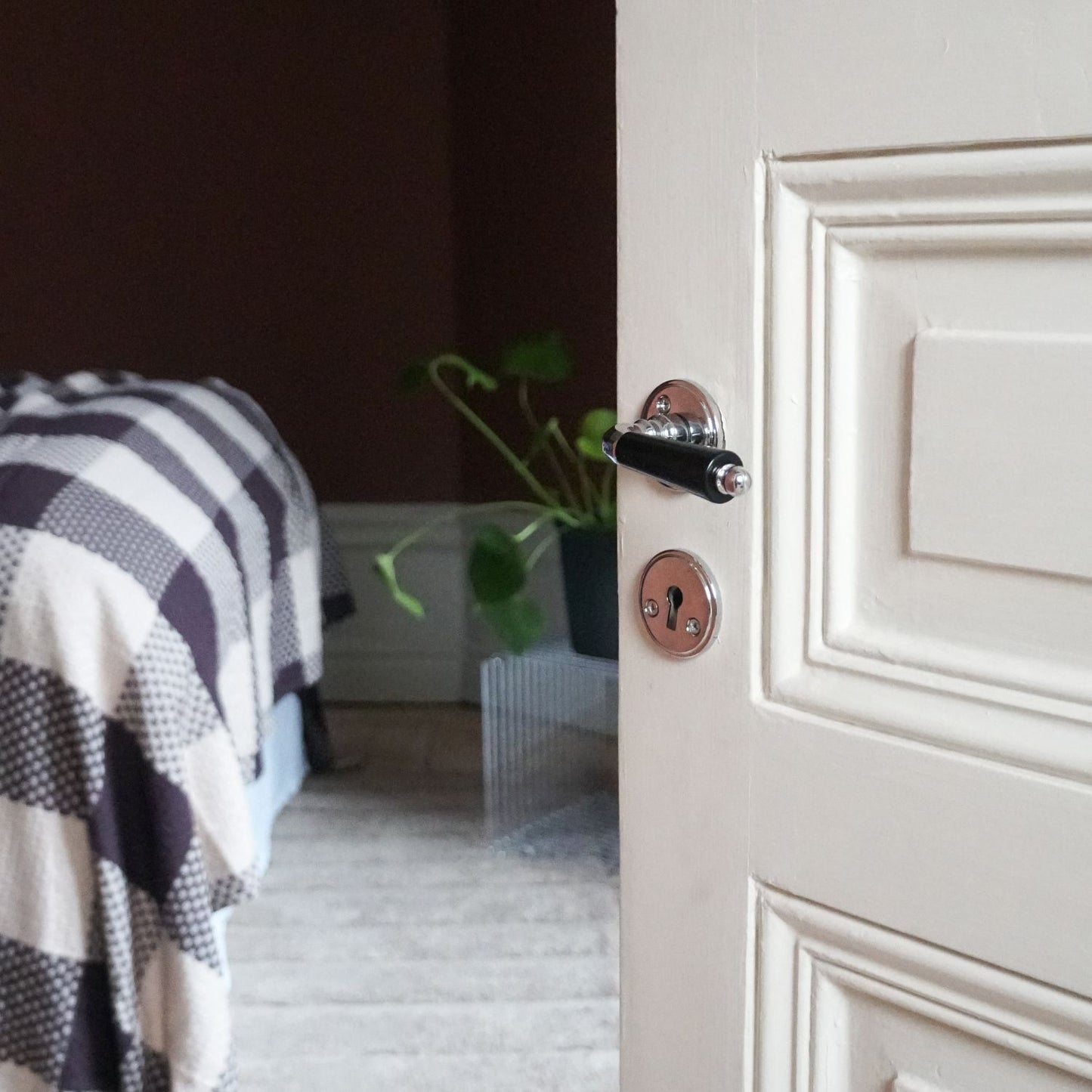 Indoor Handle